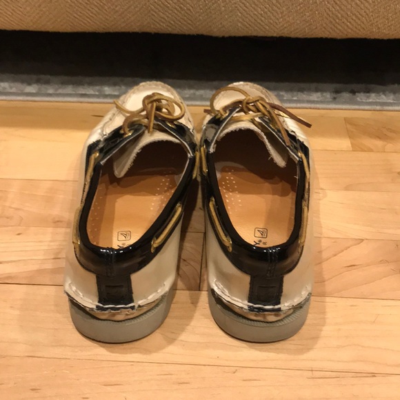 Sperry gold and black patent leather boat shoes. - Picture 3 of 4